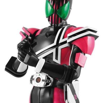 #假面骑士DECADE